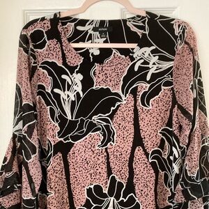 Alfani Women's Pink and Black Floral Top